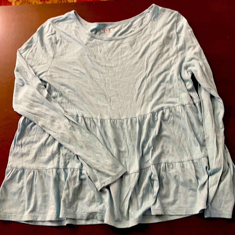 Ann Taylor Loft sz Medium Light Slate Blue Longsleeve Babydoll top.
